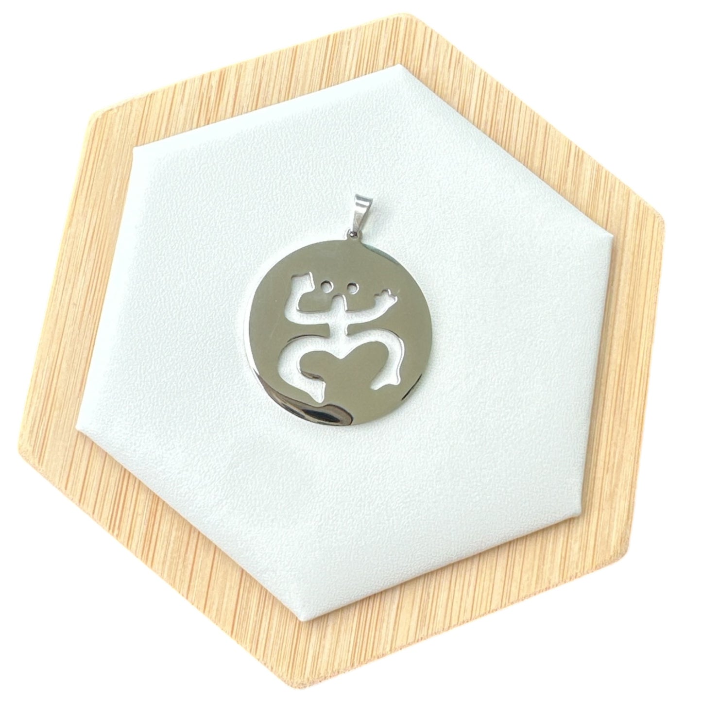 Collar Coqui Taíno Plateado (Grande)