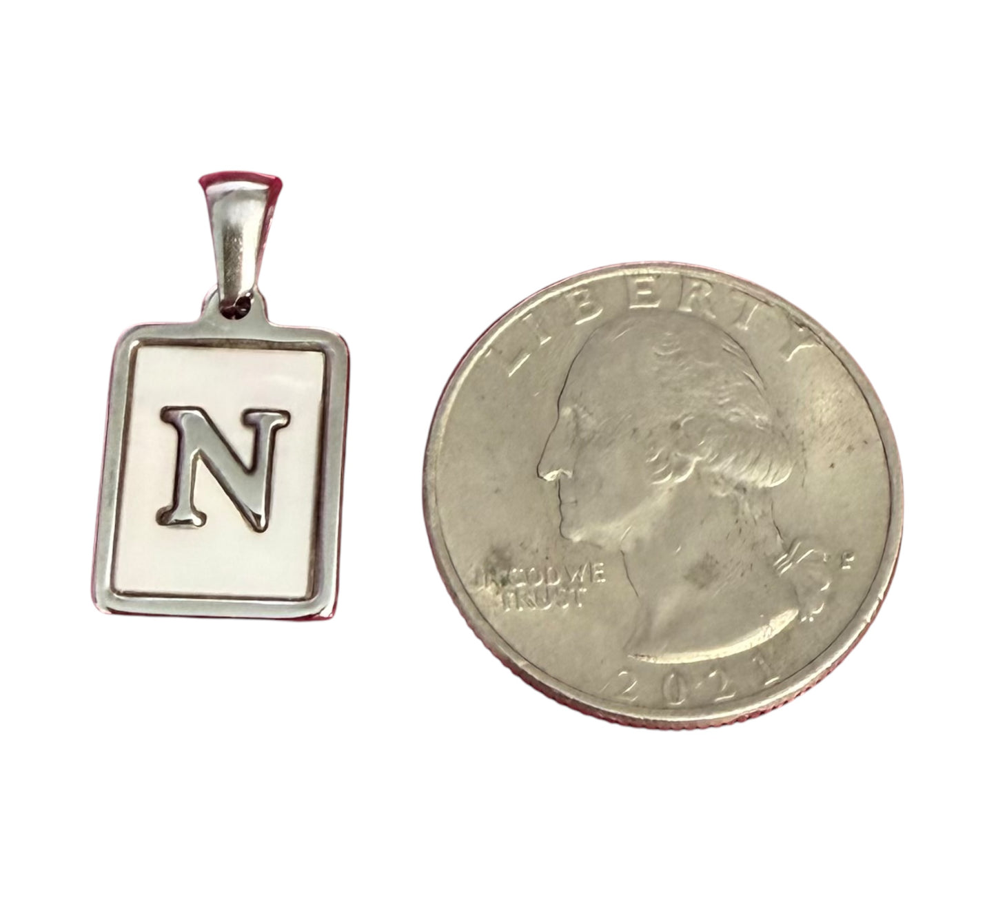 Inicial del Nombre Plateada
Letra N