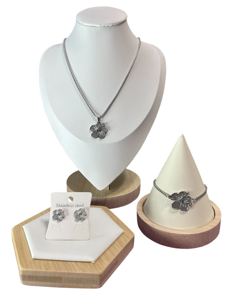 Set Flor de Maga en Plateado (Collar, Pulsera y Aretes)