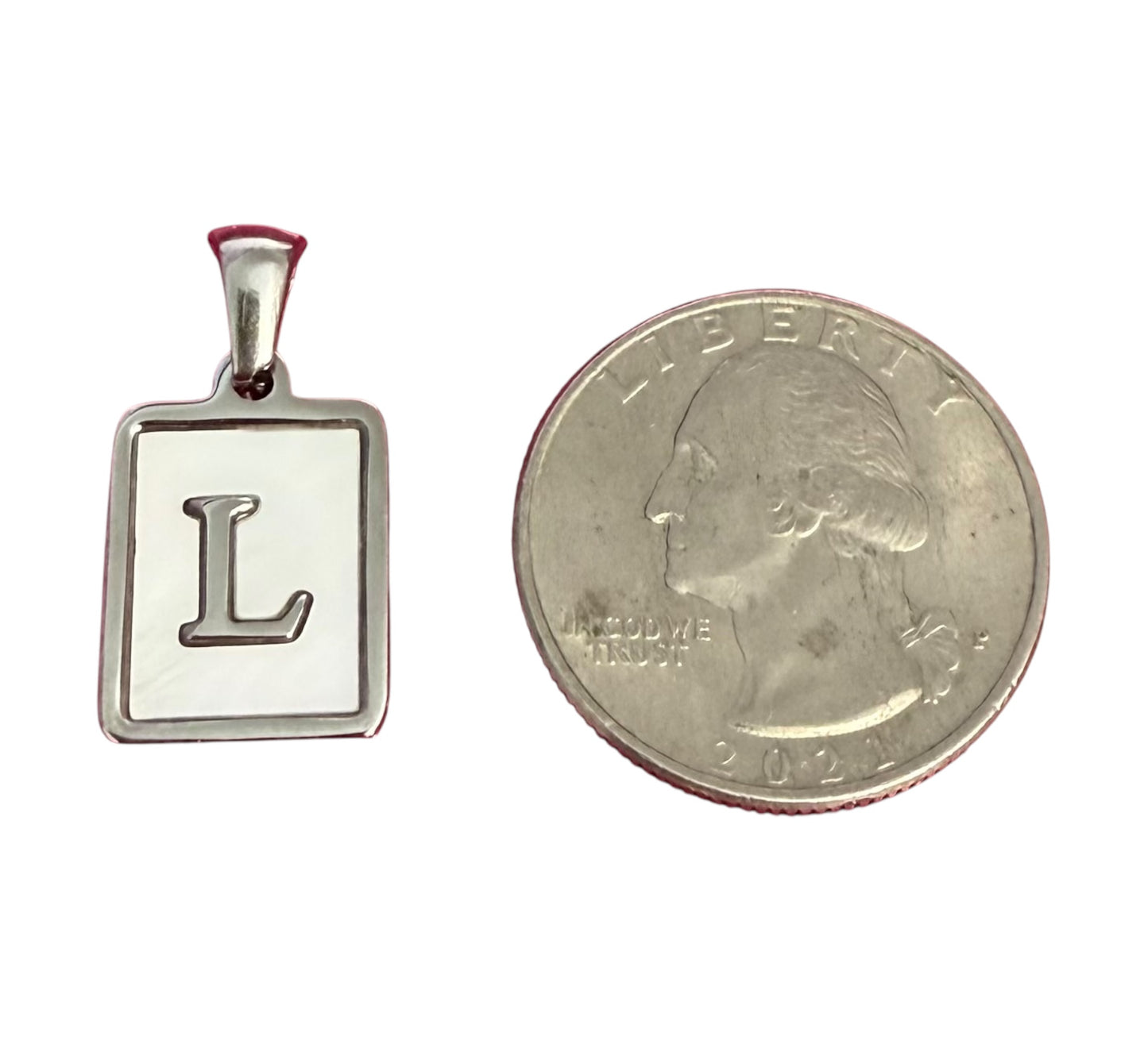 Inicial del Nombre Plateada
Letra L