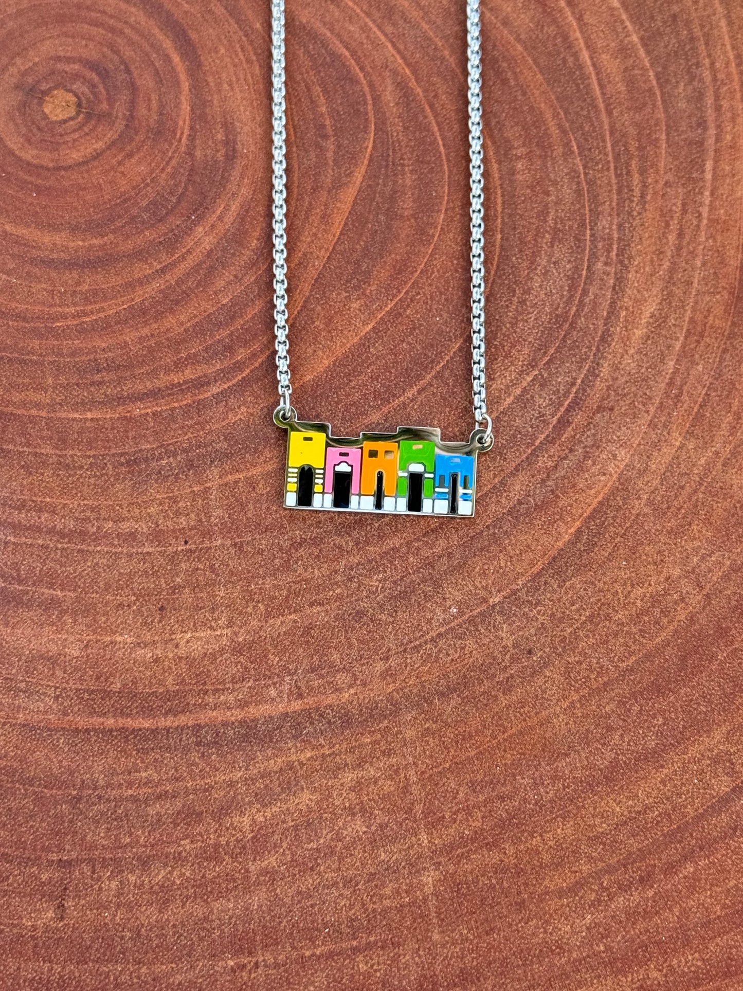 Collar Casitas de San Juan Plateado