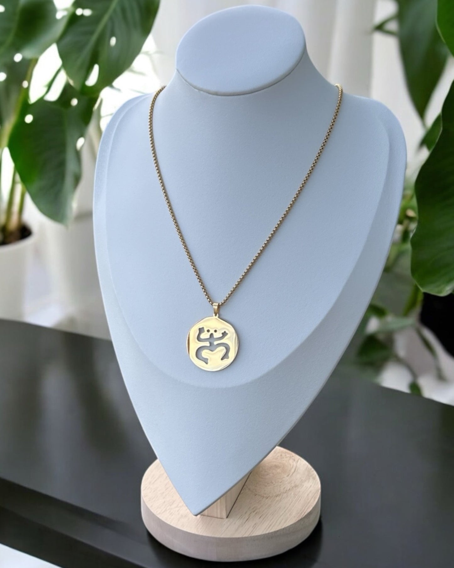 Collar Coqui Taino Dorado (Grande)