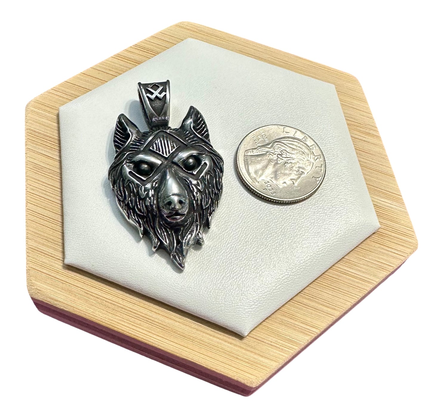 Cadena con Lobo en Stainless Steel.