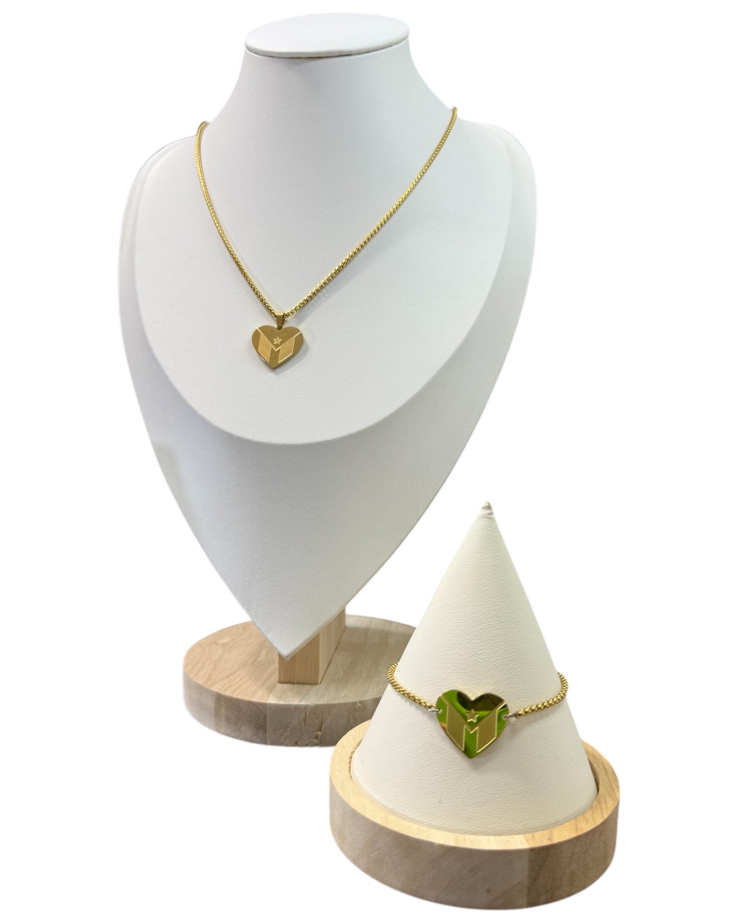 Set Bandera Corazón de PR en Dorado (Collar y Pulsera)
