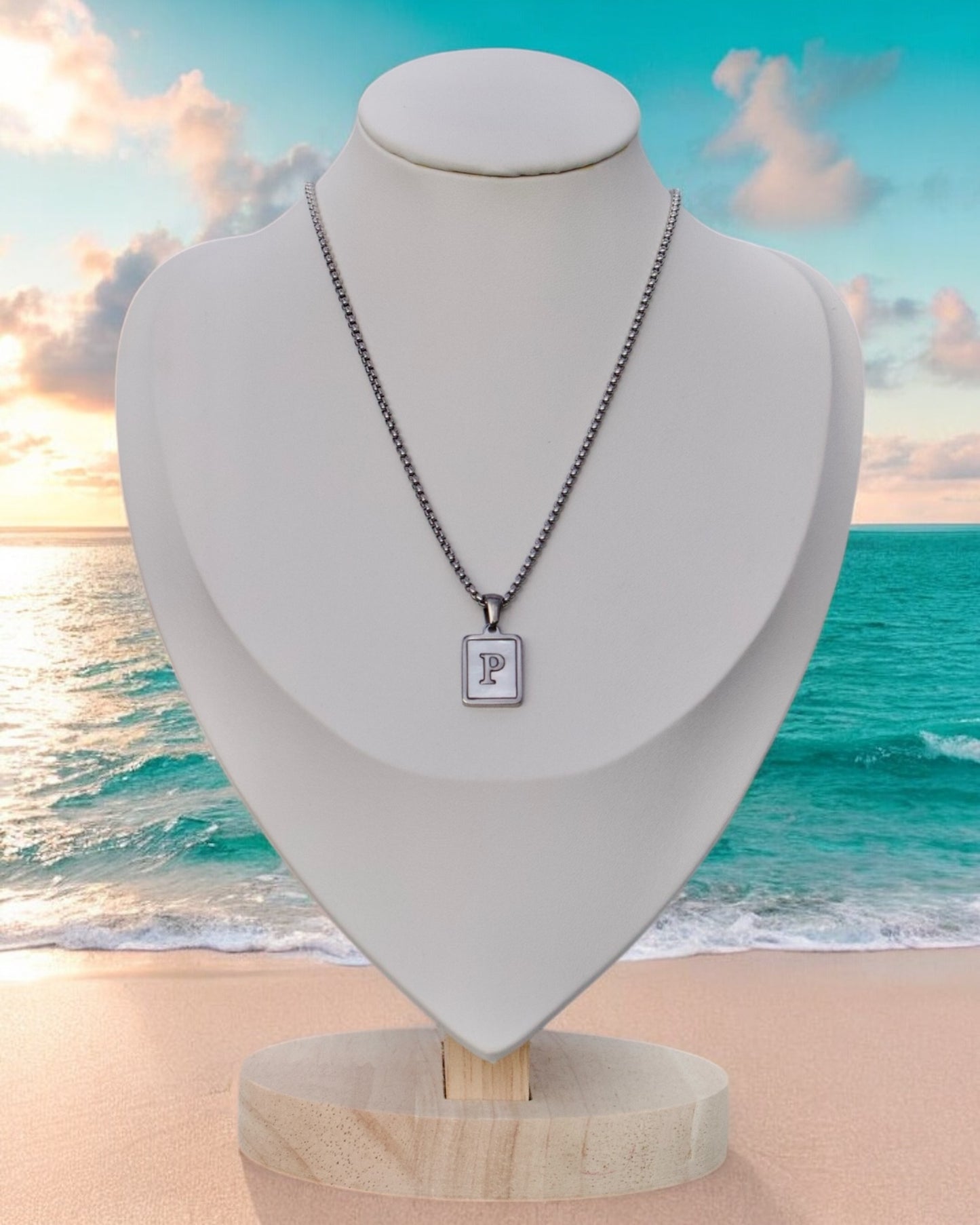 Inicial del Nombre Plateada
 Letra P