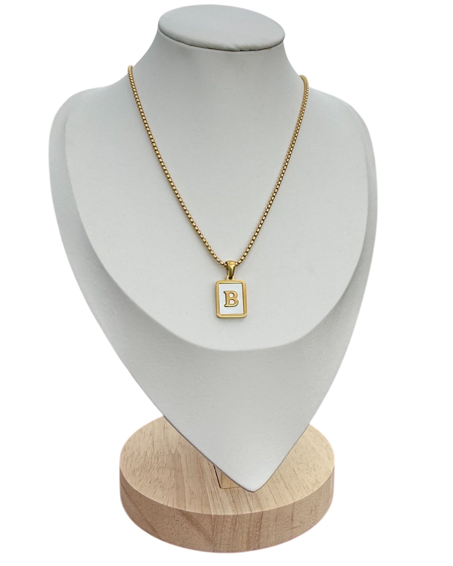 Inicial del Nombre Dorada
 Letra B