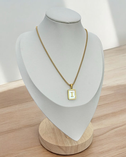 Inicial del Nombre Dorada
 Letra I