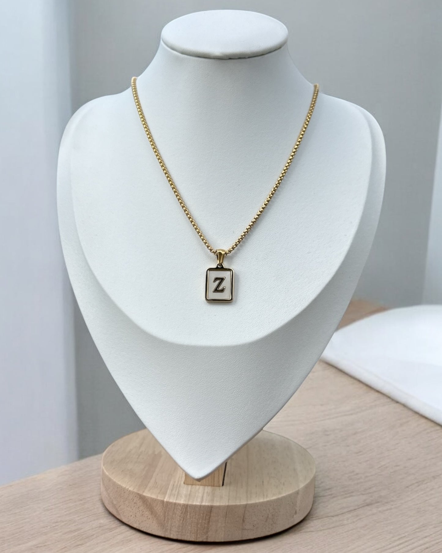 Inicial del Nombre Dorada
 Letra Z