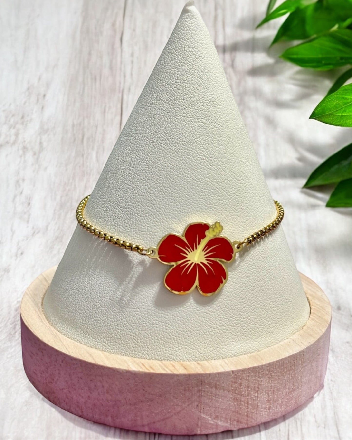 Pulsera Flor de Maga Roja y Dorada