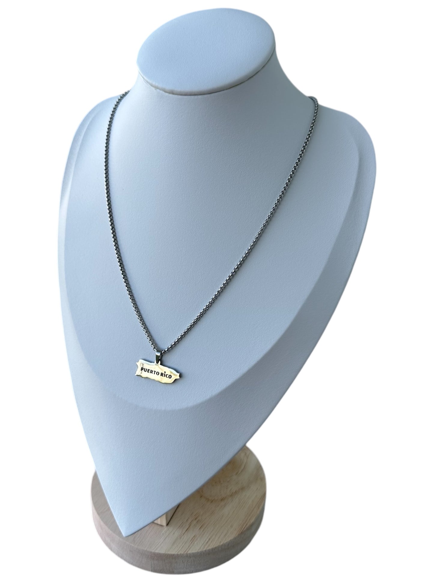 Collar Mapa de PR con nombre en Plateado