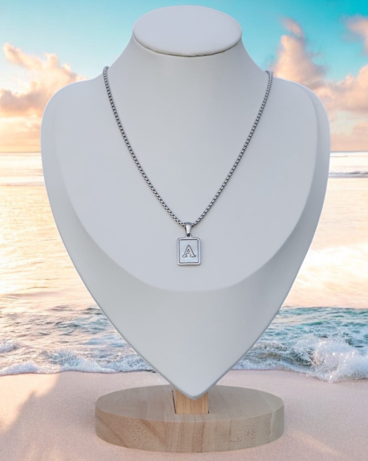 Inicial del Nombre Plateada
 Letra A