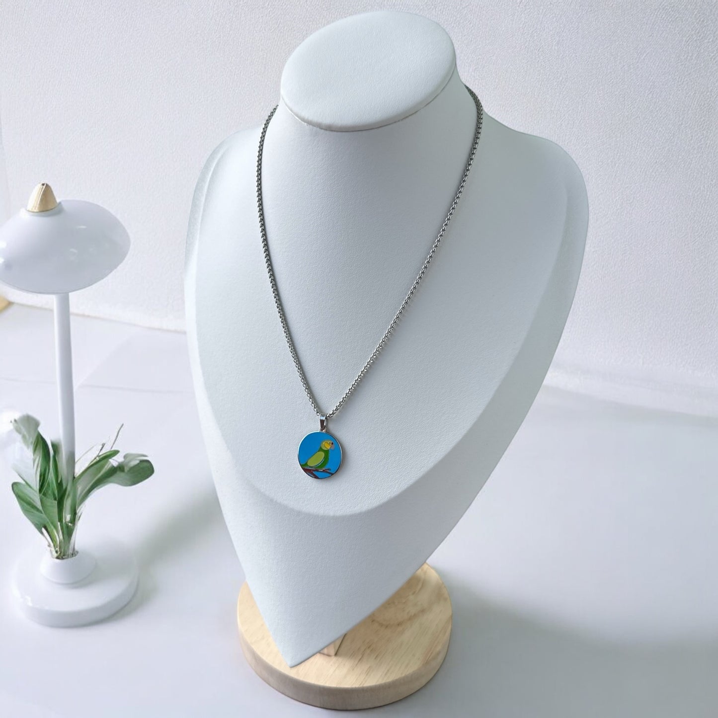 Collar Cotorra  de PR con los Colores de la Bandera.