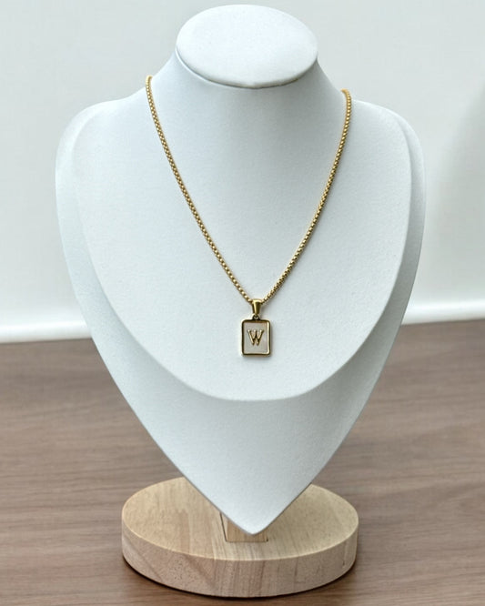 Inicial del Nombre Dorada
 Letra W