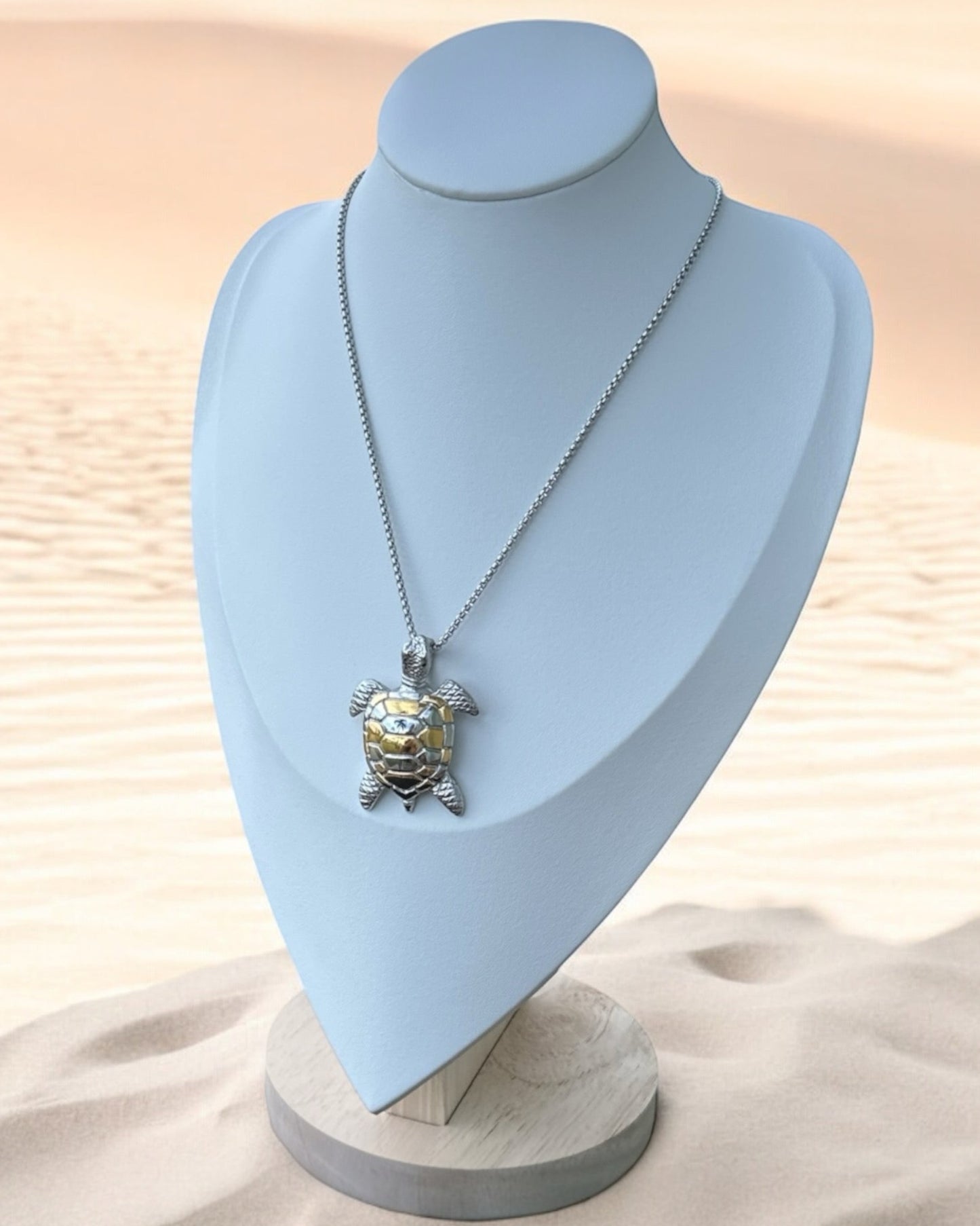 Collar Tortuga Plateada y Dorada