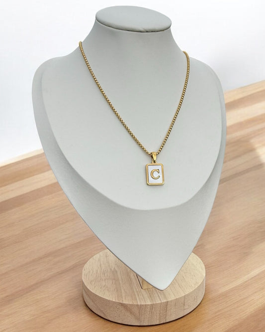 Inicial del Nombre Dorada
 Letra C