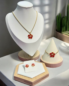 Set Flor de Maga Roja en Dorado (Collar, Pulsera y Aretes)