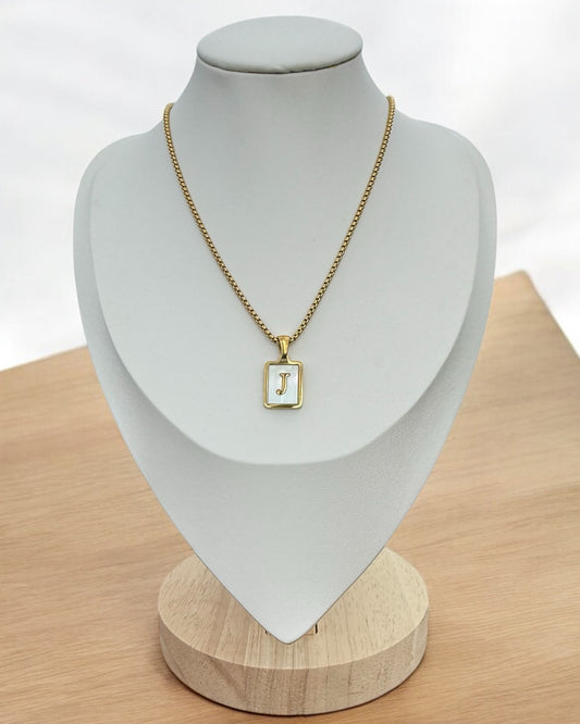 Inicial del Nombre Dorada
 Letra J