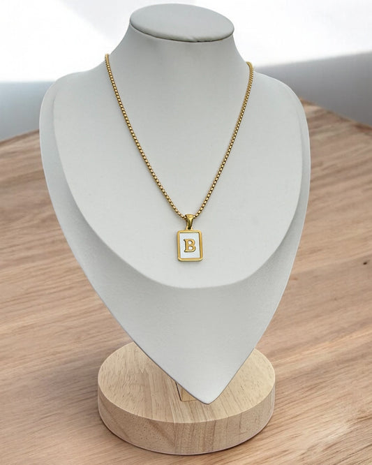 Inicial del Nombre Dorada
 Letra B