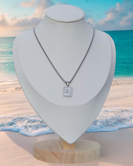 Inicial del Nombre Plateada
 Letra B