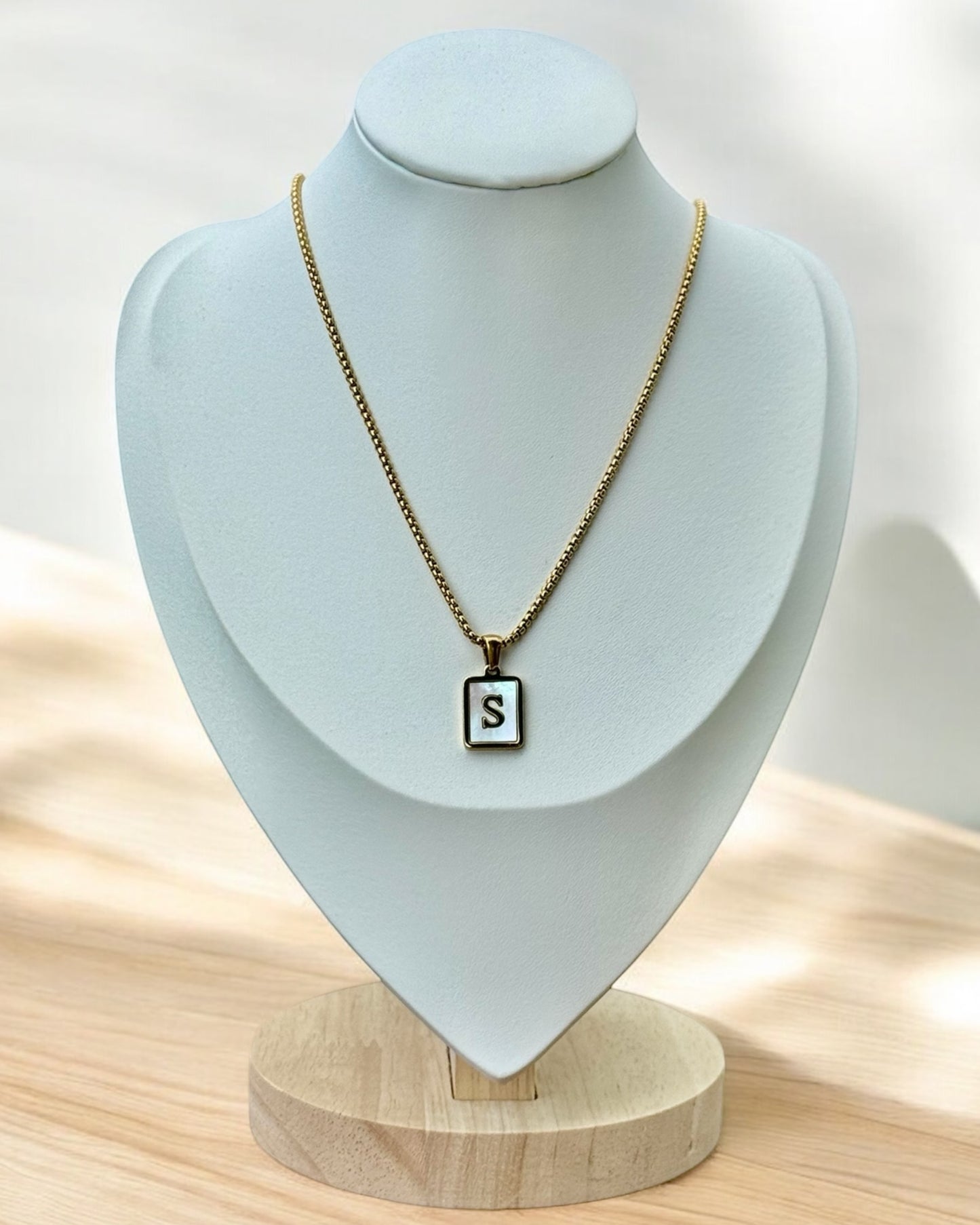 Inicial del Nombre Dorada
 Letra S