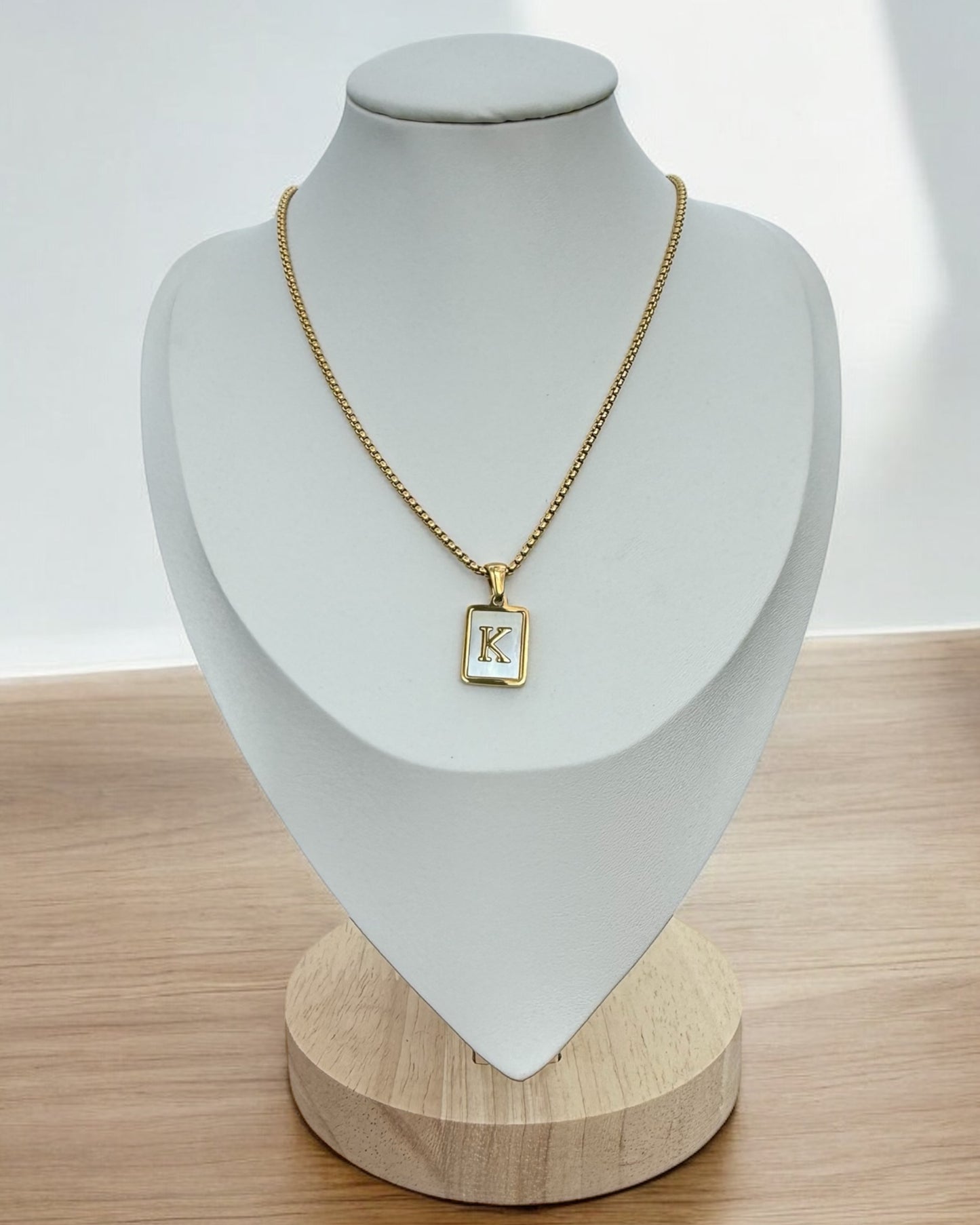 Inicial del Nombre Dorada
 Letra K