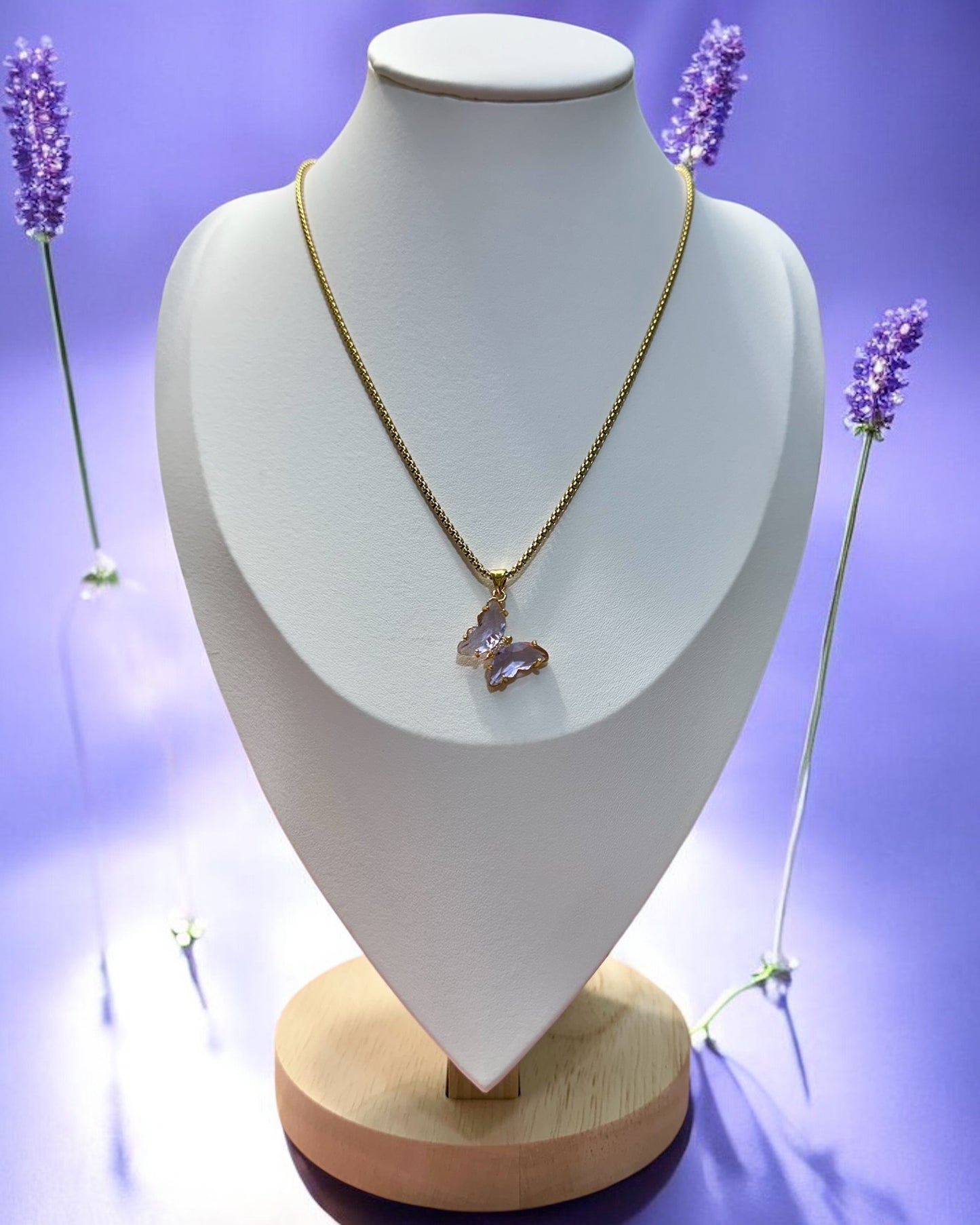 Collar Mariposa Violeta