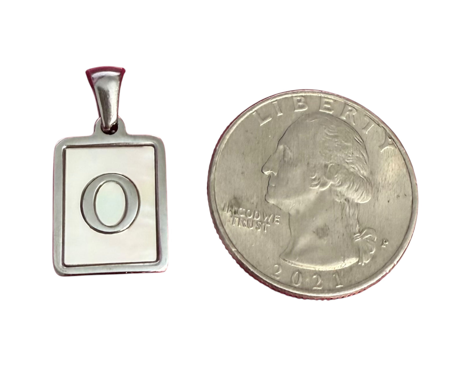 Inicial del Nombre Plateada
 Letra O