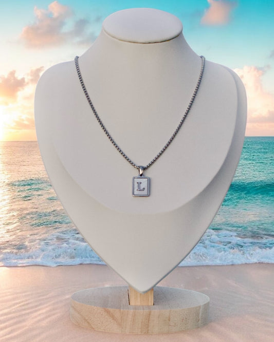 Inicial del Nombre Plateada
 Letra L