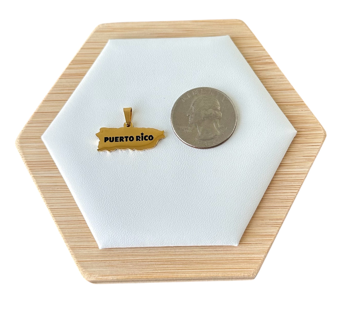 Collar Mapa de PR con Nombre en Dorado